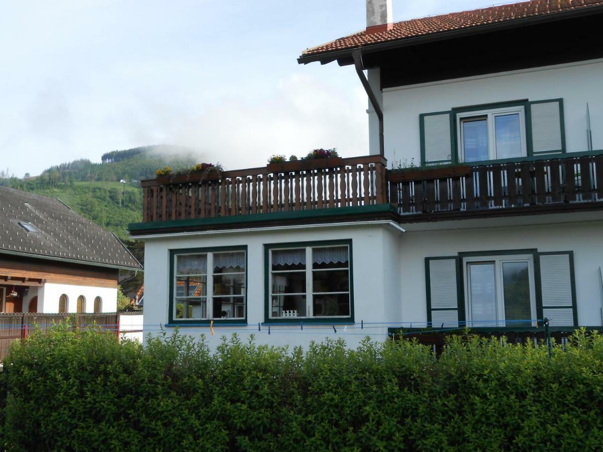 Pension Gierlinger Aflenz Kurort ภายนอก รูปภาพ