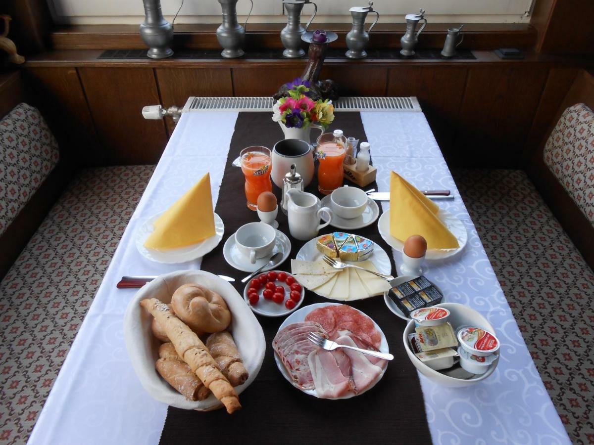 Pension Gierlinger Aflenz Kurort ภายนอก รูปภาพ